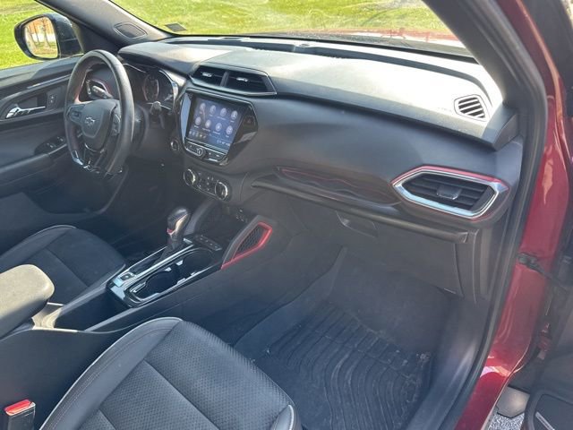 Used 2022 Chevrolet TrailBlazer RS w/ Sun and Liftgate Package AWD/4WD image 27