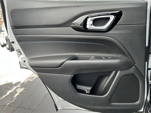 New 2026 Jeep Compass Limited image 30