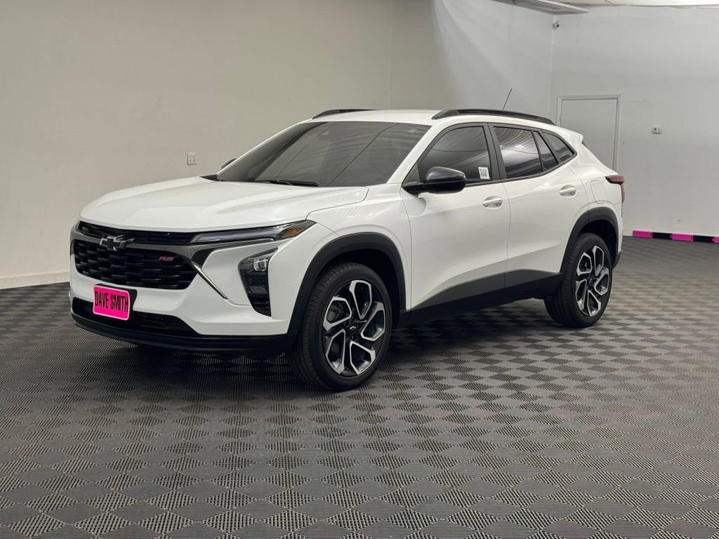 Used 2025 Chevrolet Trax RS w/ Driver Confidence Package