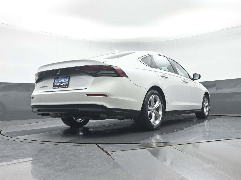 Used 2023 Honda Accord LX image 30