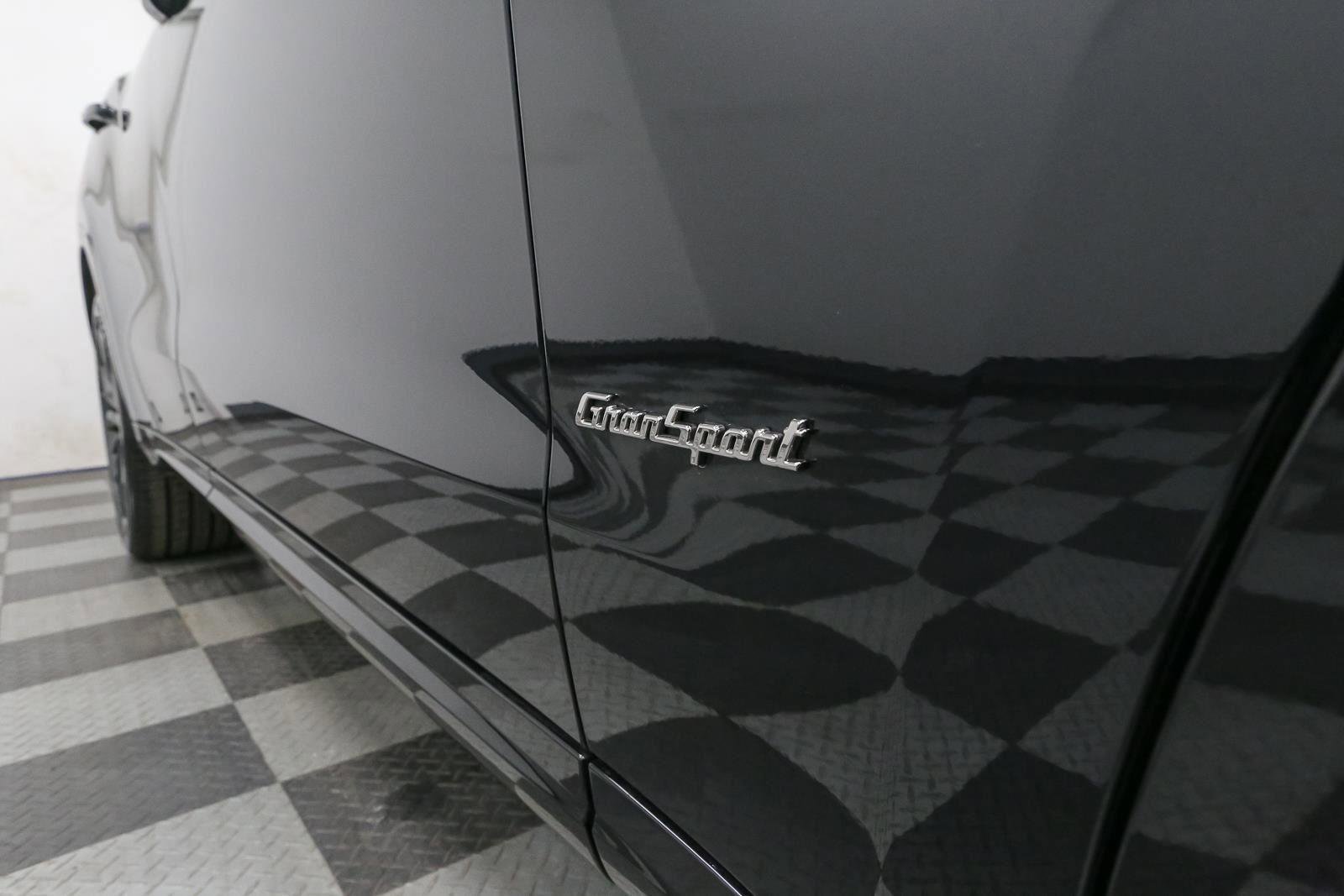 Used 2020 Maserati Levante S GranSport image 8