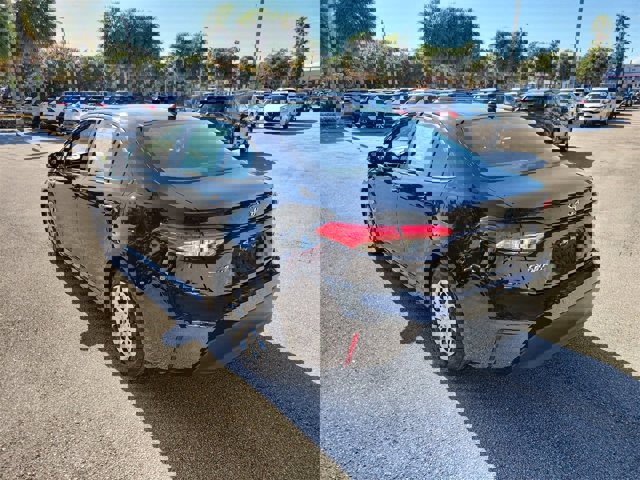 Used 2025 Toyota Corolla LE image 4