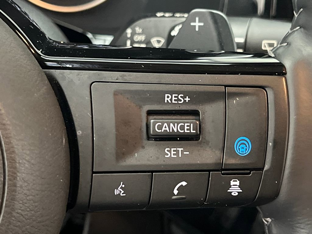 Used 2025 Nissan Pathfinder SL image 44