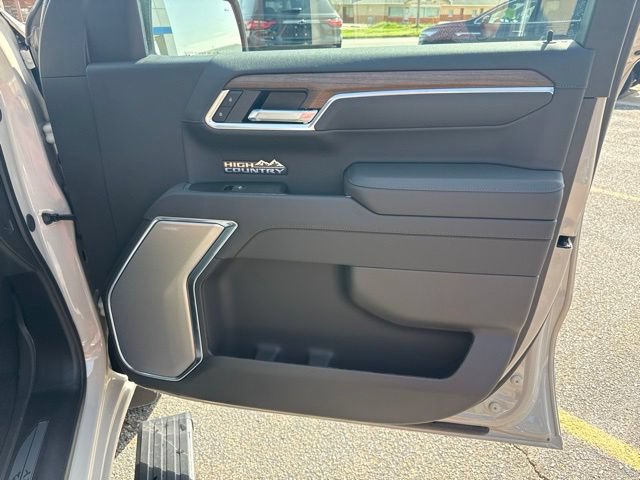 New 2026 Chevrolet Silverado 1500 High Country AWD/4WD image 16