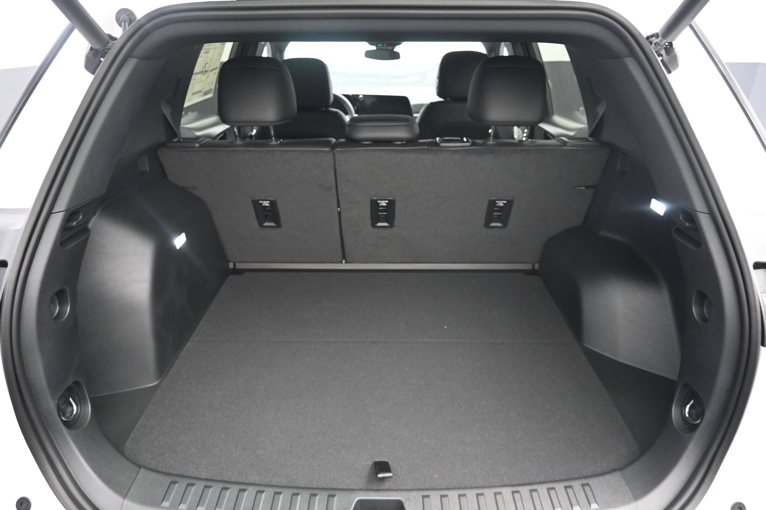 New 2027 Chevrolet Equinox LT w/ Convenience Package II FWD image 31