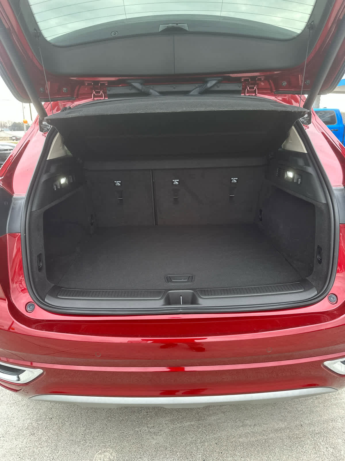 Used 2023 Buick Envision Avenir image 9