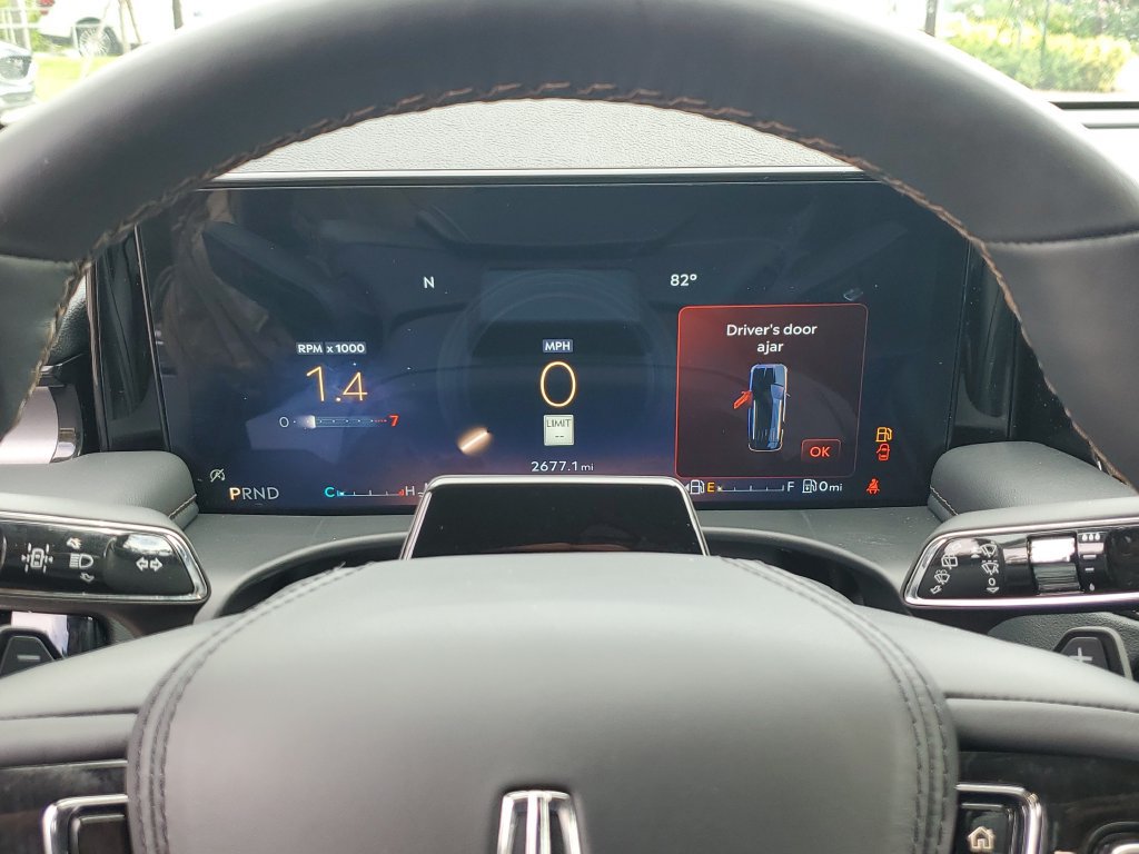 New 2026 Lincoln Aviator 2WD image 25