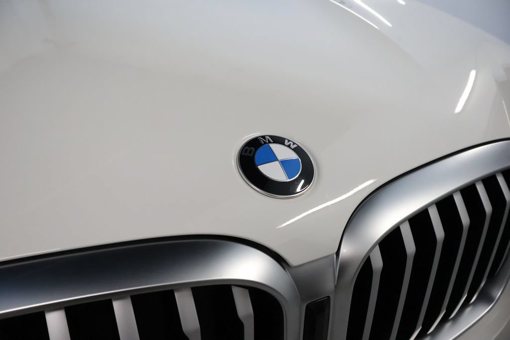 Used 2022 BMW X3 xDrive30i w/ Convenience Package AWD/4WD image 9