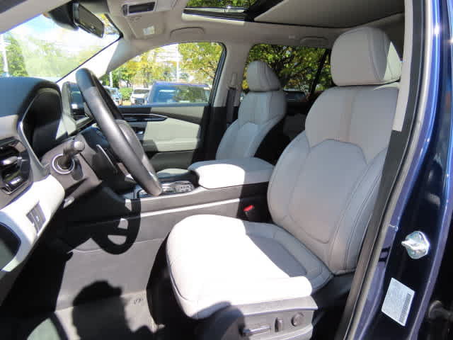 Certified 2024 Honda Pilot Touring image 14