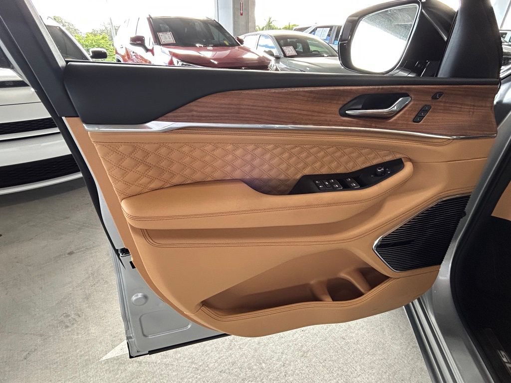New 2025 Jeep Grand Cherokee Summit AWD/4WD image 45