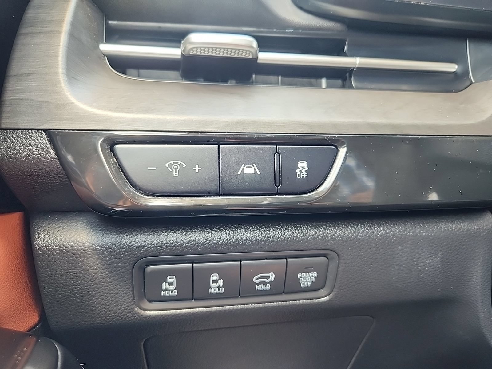 Used 2024 Kia Carnival SX FWD image 25