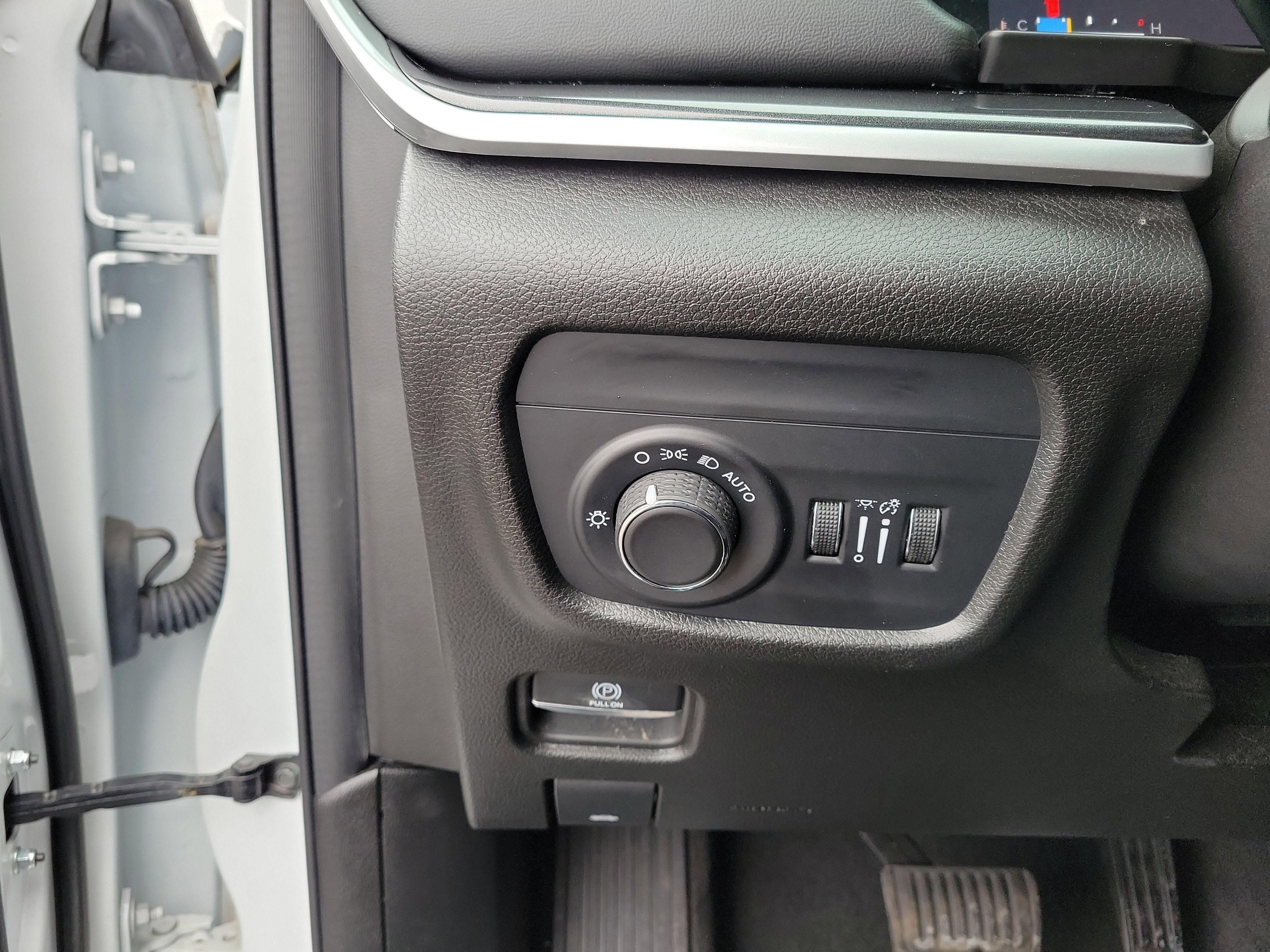 Used 2022 Jeep Grand Cherokee Altitude image 20