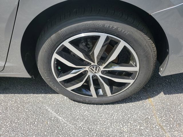 New 2026 Volkswagen Jetta SE FWD image 9