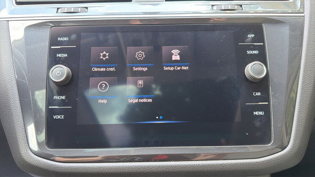 Used 2021 Volkswagen Tiguan SE w/ Panoramic Sunroof Package AWD/4WD image 26