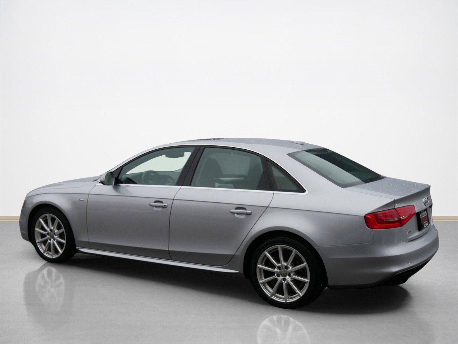 Used 2015 Audi A4 2.0T Premium Plus w/ Premium Plus Package image 5