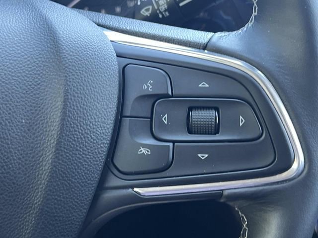 Used 2022 Buick Encore GX Select w/ Sport Touring Package FWD image 26