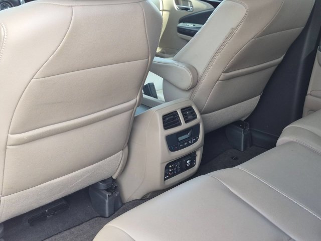 Used 2016 Honda Pilot Touring image 28