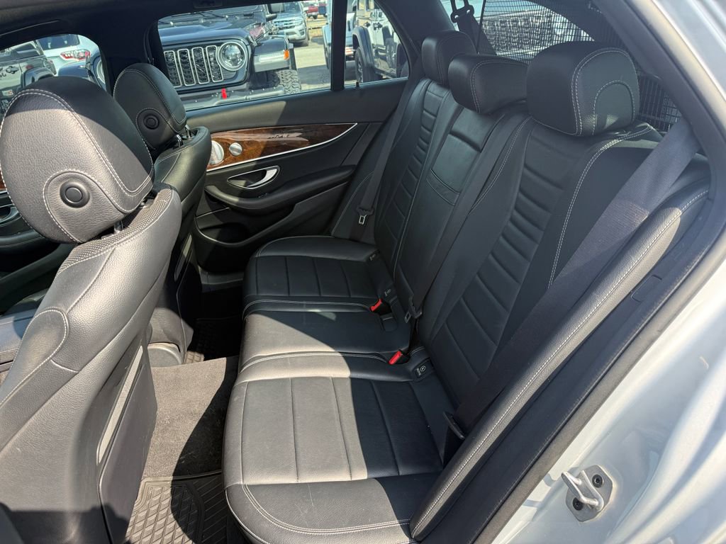 Used 2019 Mercedes-Benz E 450 4MATIC Wagon w/ Premium Package image 11