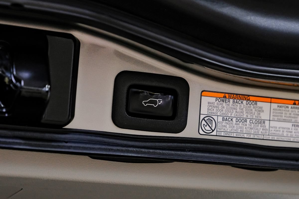 Used 2019 Lexus LX 570 4WD w/ Luxury Package image 49