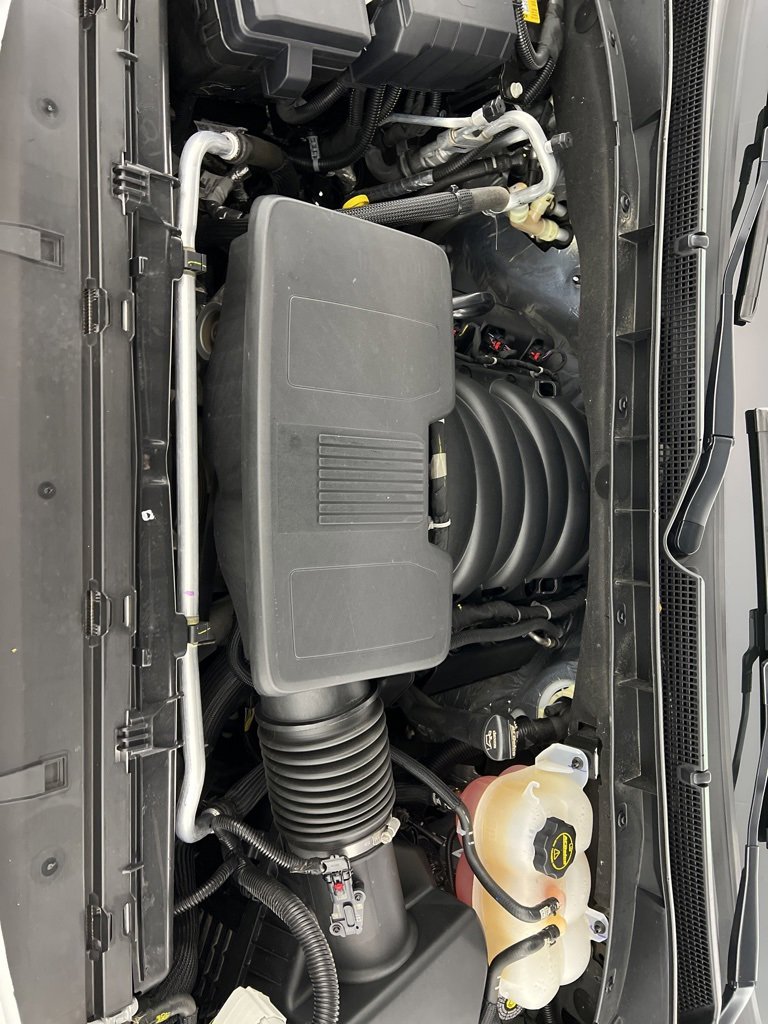 Used 2024 Cadillac Escalade ESV Sport Platinum w/ LPO, ONYX Package image 40