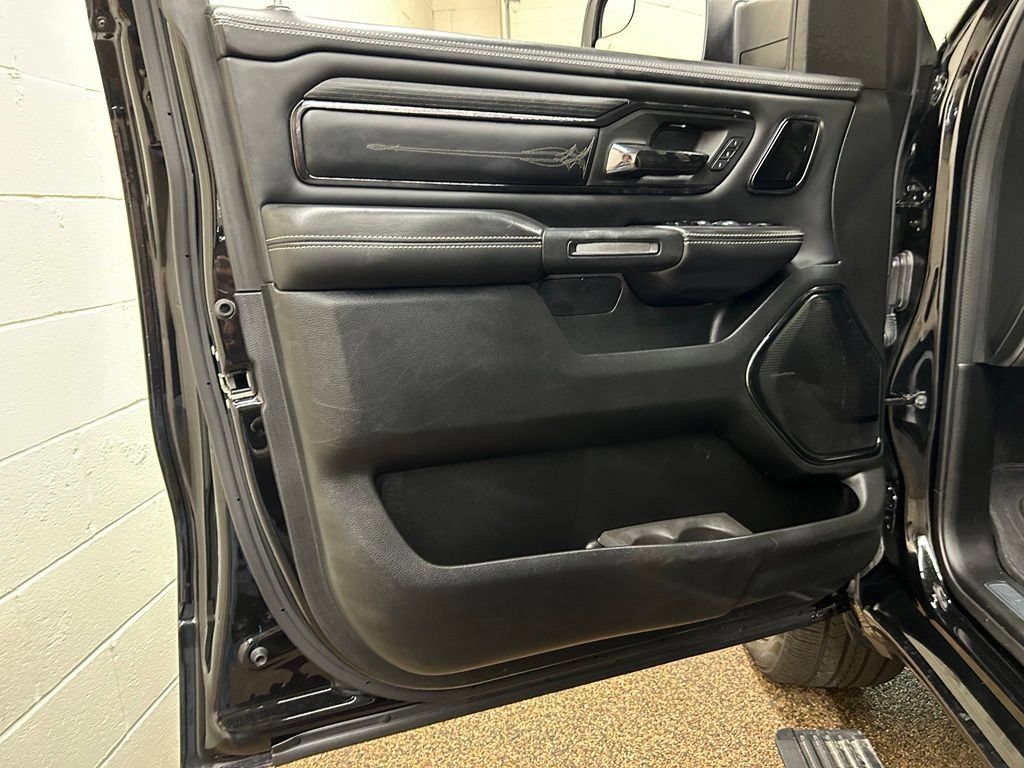 Used 2023 RAM 1500 Limited AWD/4WD image 13