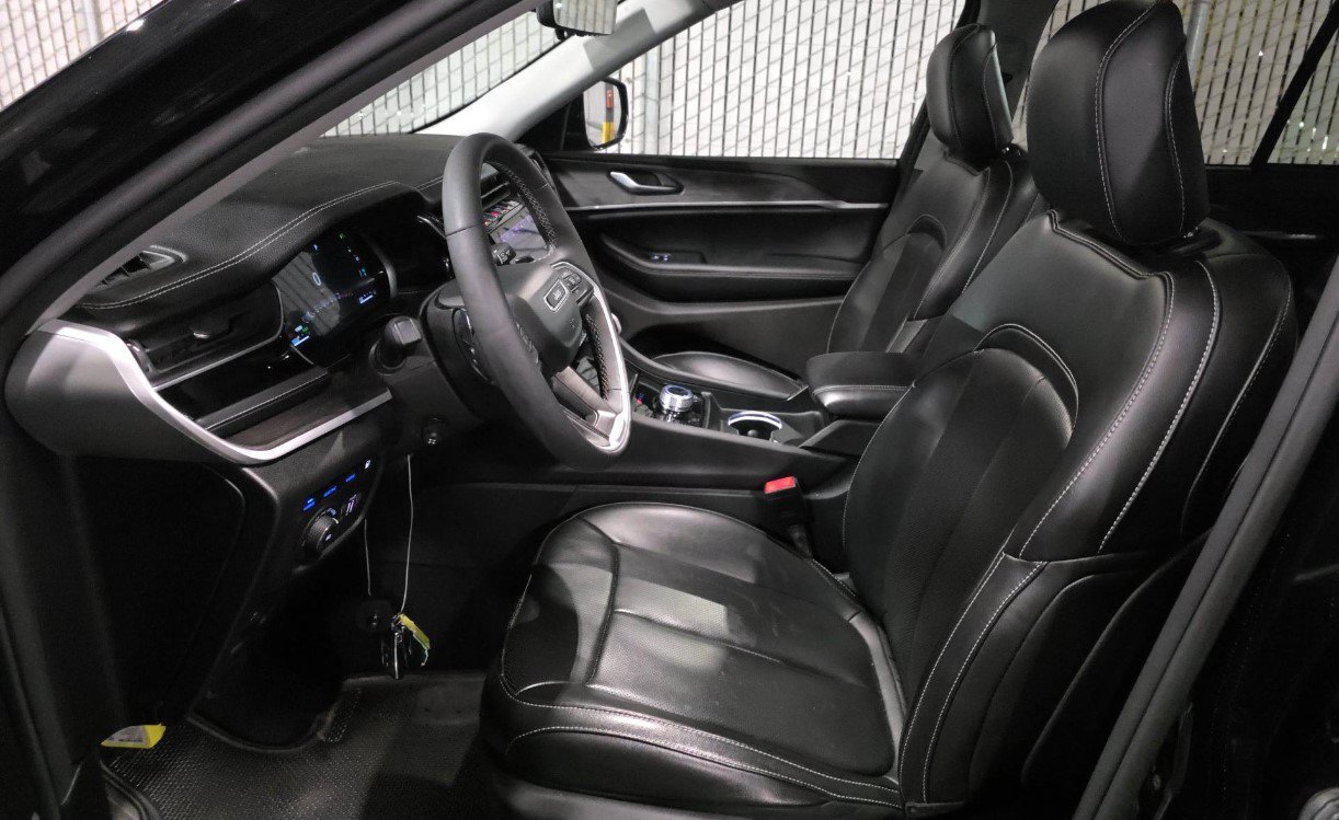 Used 2024 Jeep Grand Cherokee Limited 4xe w/ Luxury Tech Group II AWD/4WD image 7