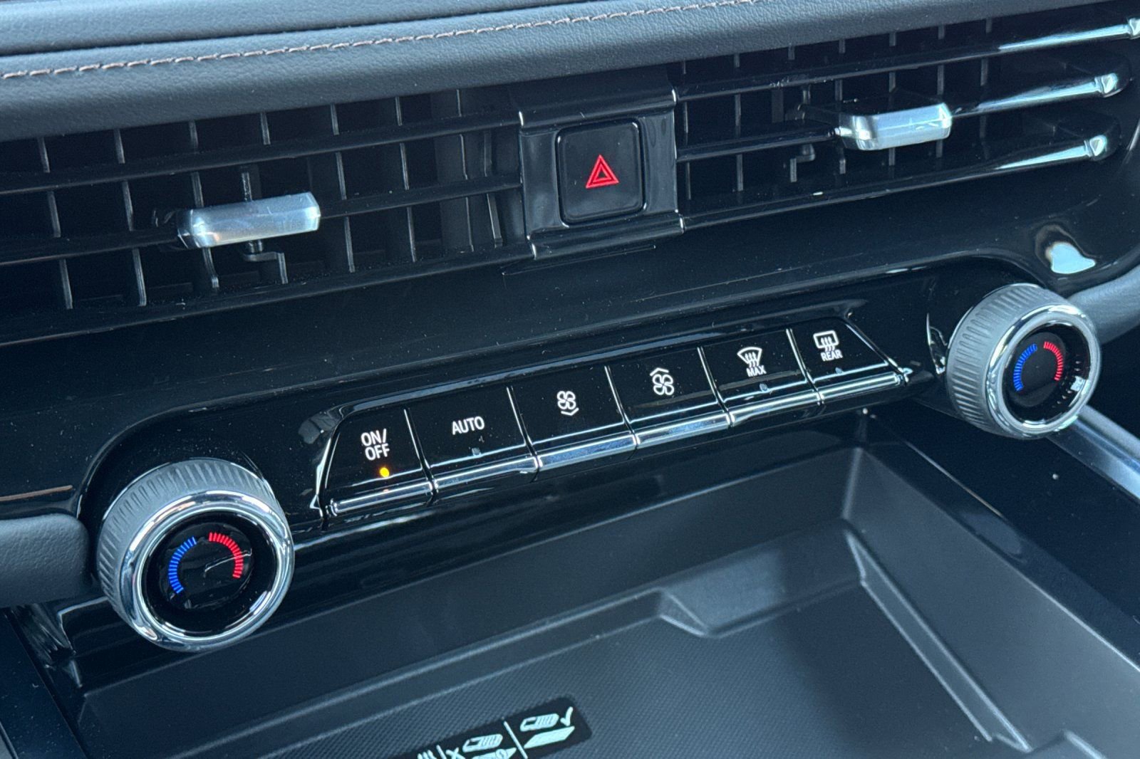 New 2026 Chevrolet Suburban High Country image 21