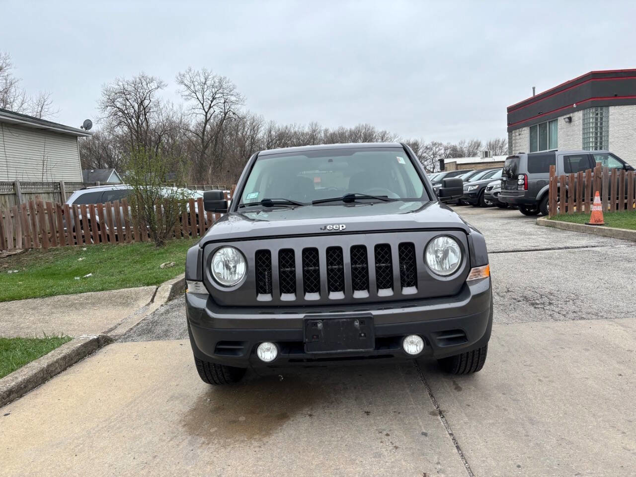 Used 2015 Jeep Patriot Sport image 5