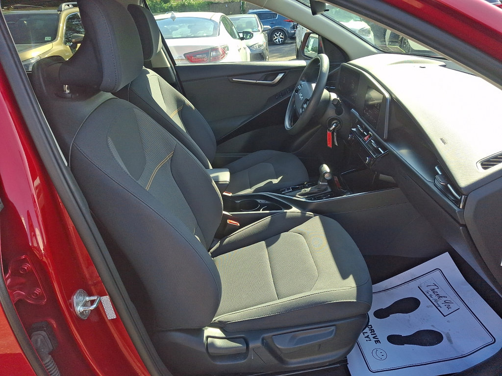 Used 2023 Kia Niro LX FWD image 17