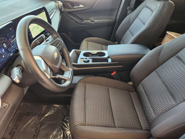 Used 2026 Chevrolet Equinox LT FWD image 4