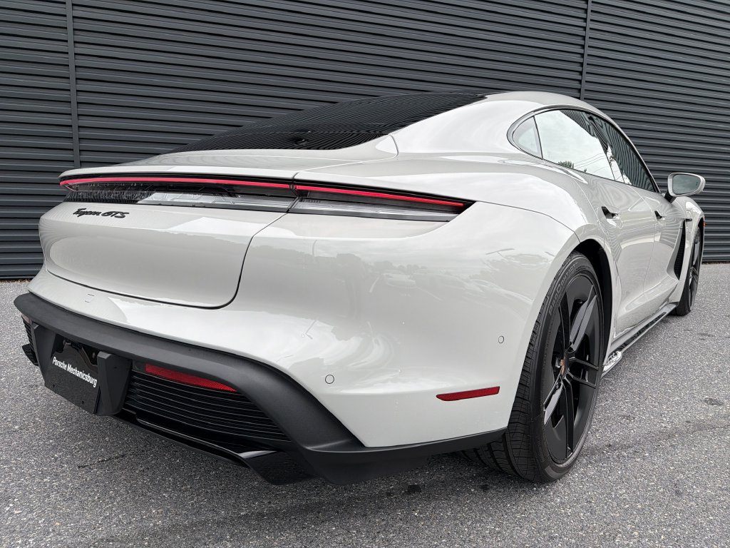 New 2026 Porsche Taycan GTS AWD/4WD image 5