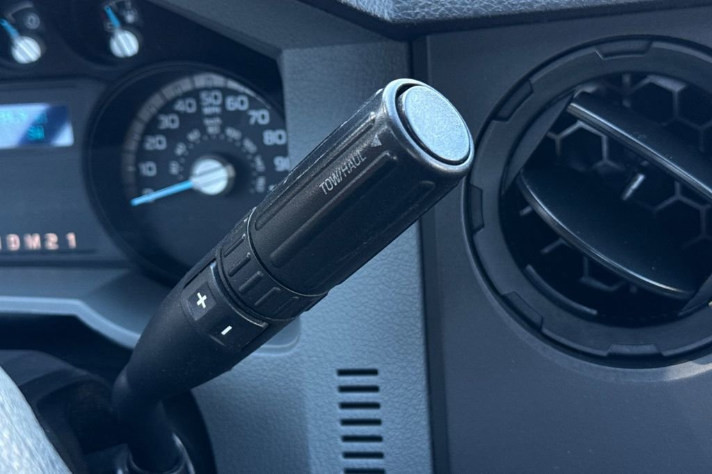 Used 2016 Ford F250 XL w/ Power Equipment Group image 21