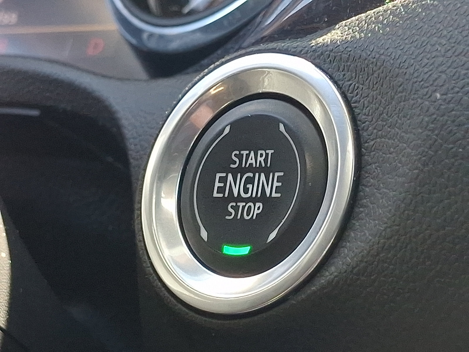 Used 2020 Buick Encore GX Preferred w/ Cold Weather Comfort Package FWD image 23