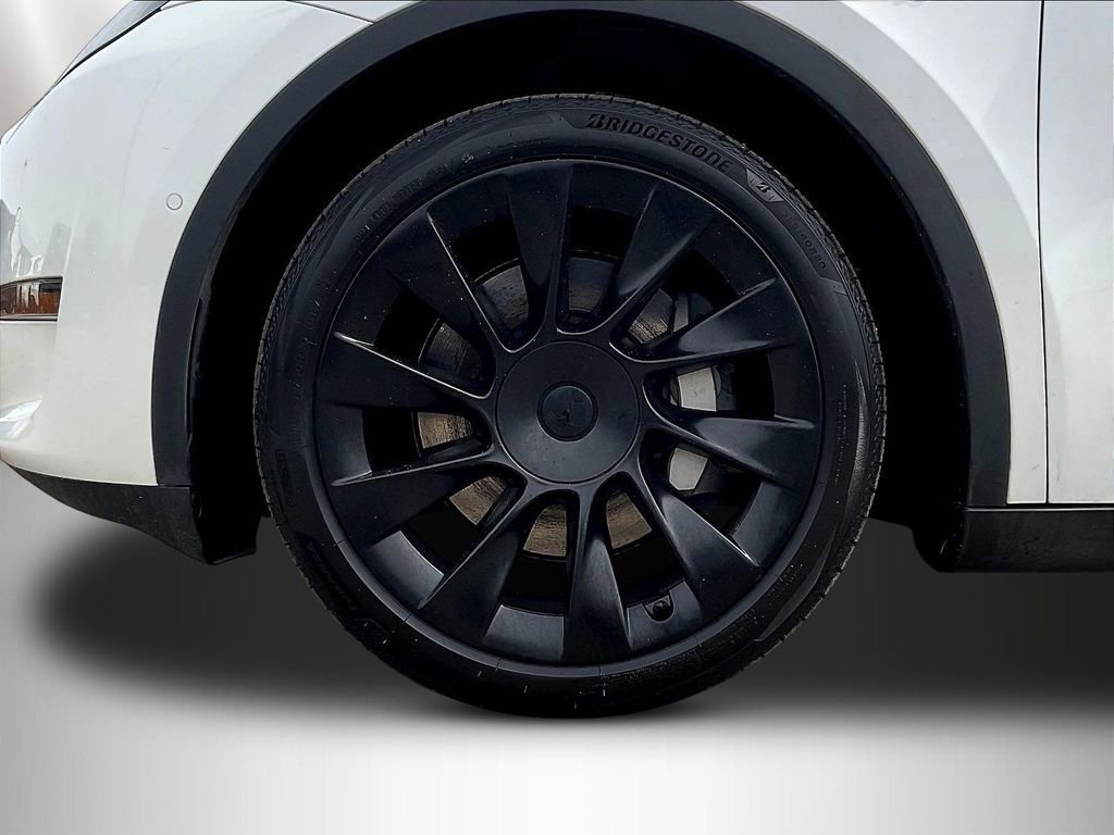 Used 2021 Tesla Model Y Long Range AWD/4WD image 33