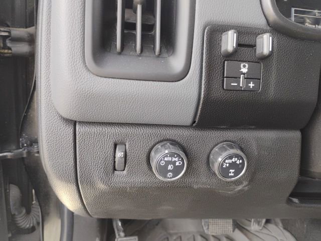 Used 2018 Chevrolet Colorado Z71 image 13