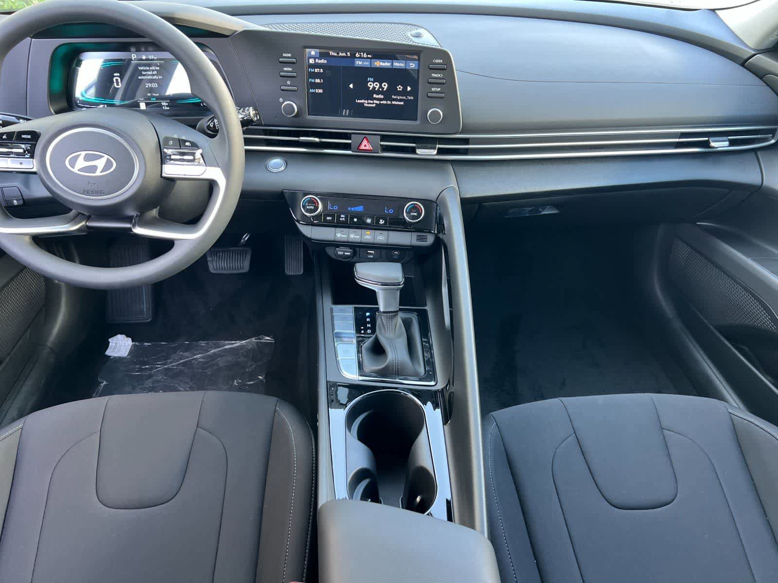 New 2025 Hyundai Elantra Blue FWD image 3