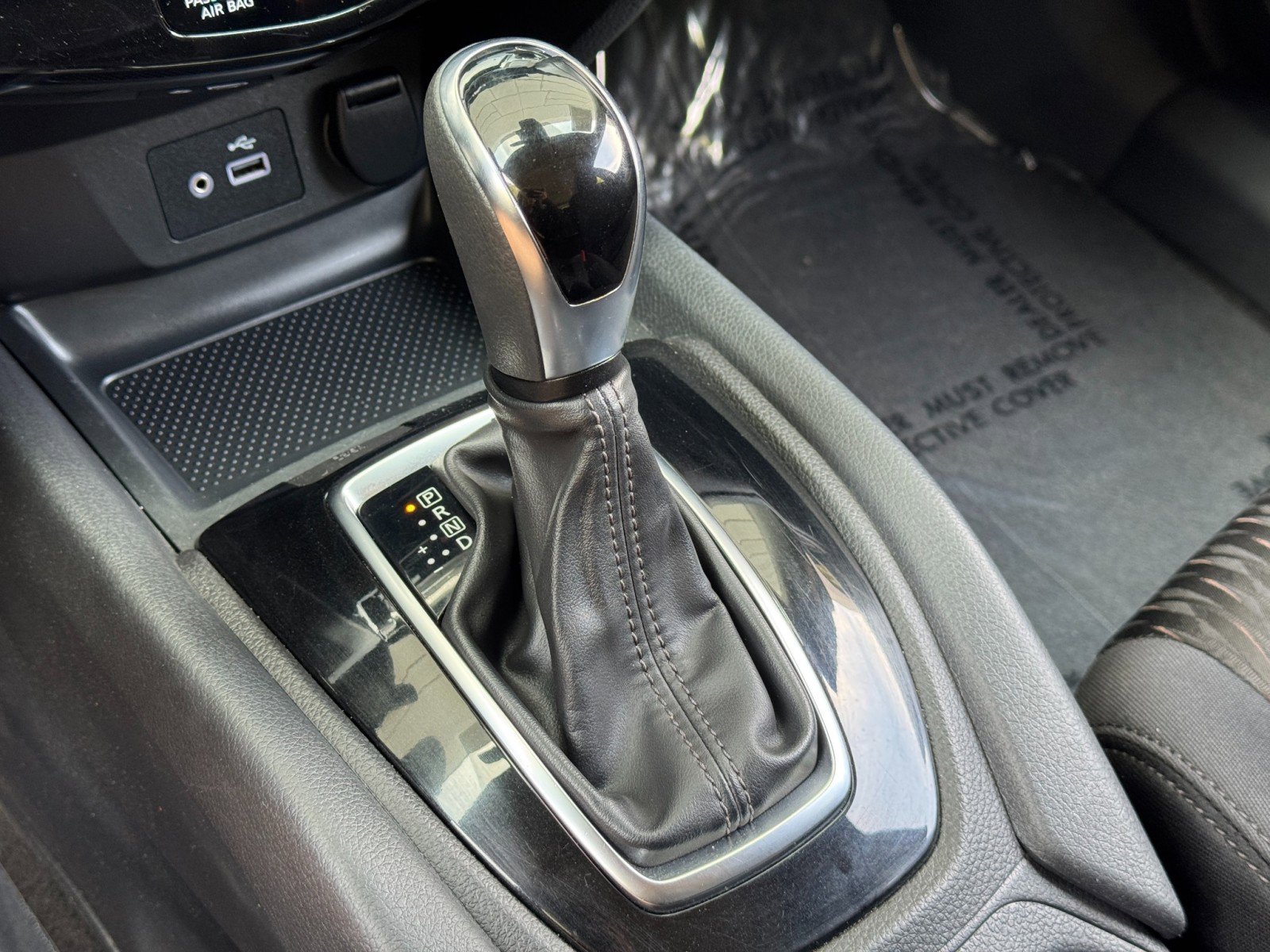 Used 2019 Nissan Rogue S FWD image 27