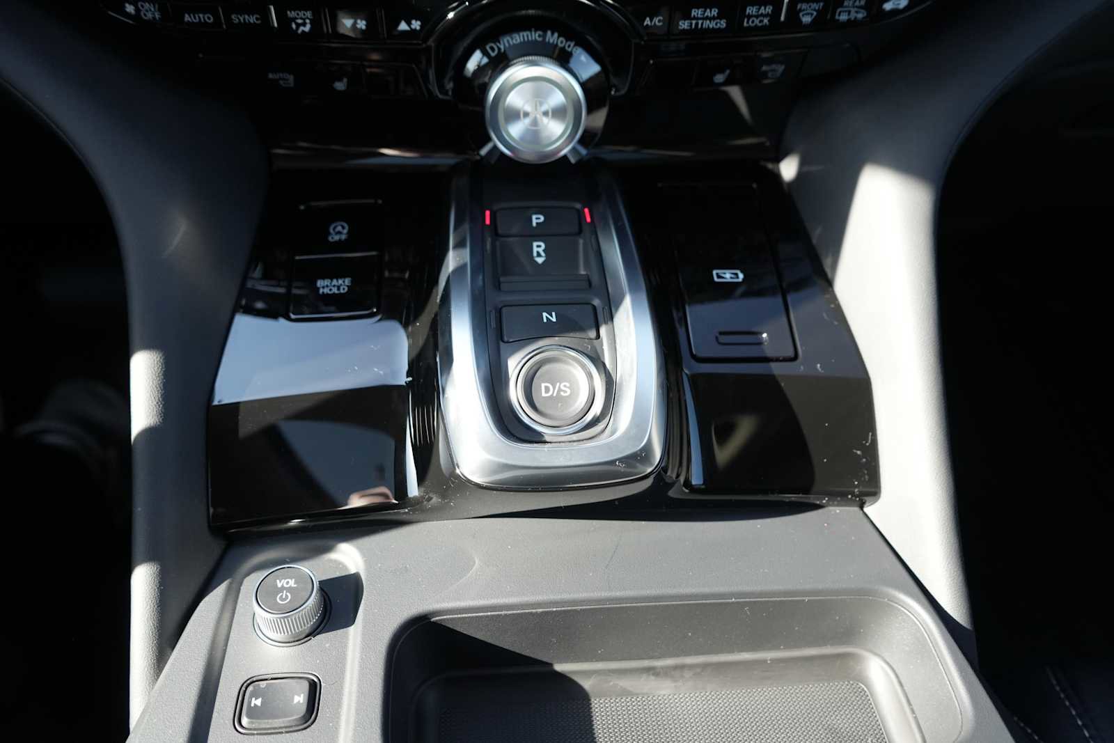 Certified 2026 Acura MDX SH-AWD w/ Technology Package image 39