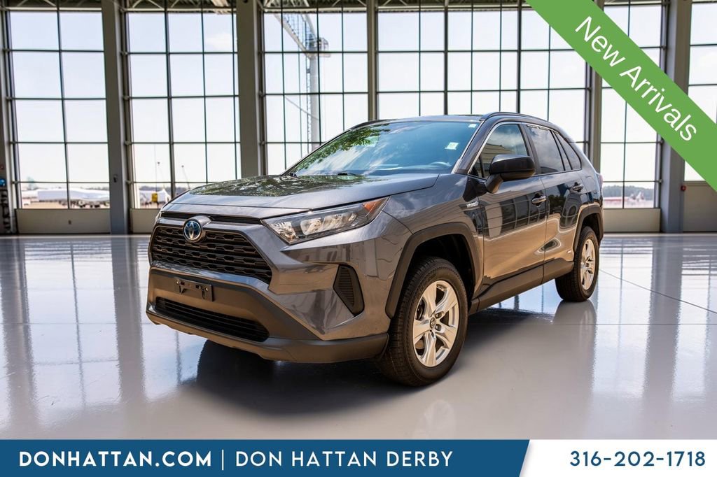 Used 2020 Toyota RAV4 LE AWD/4WD image 25