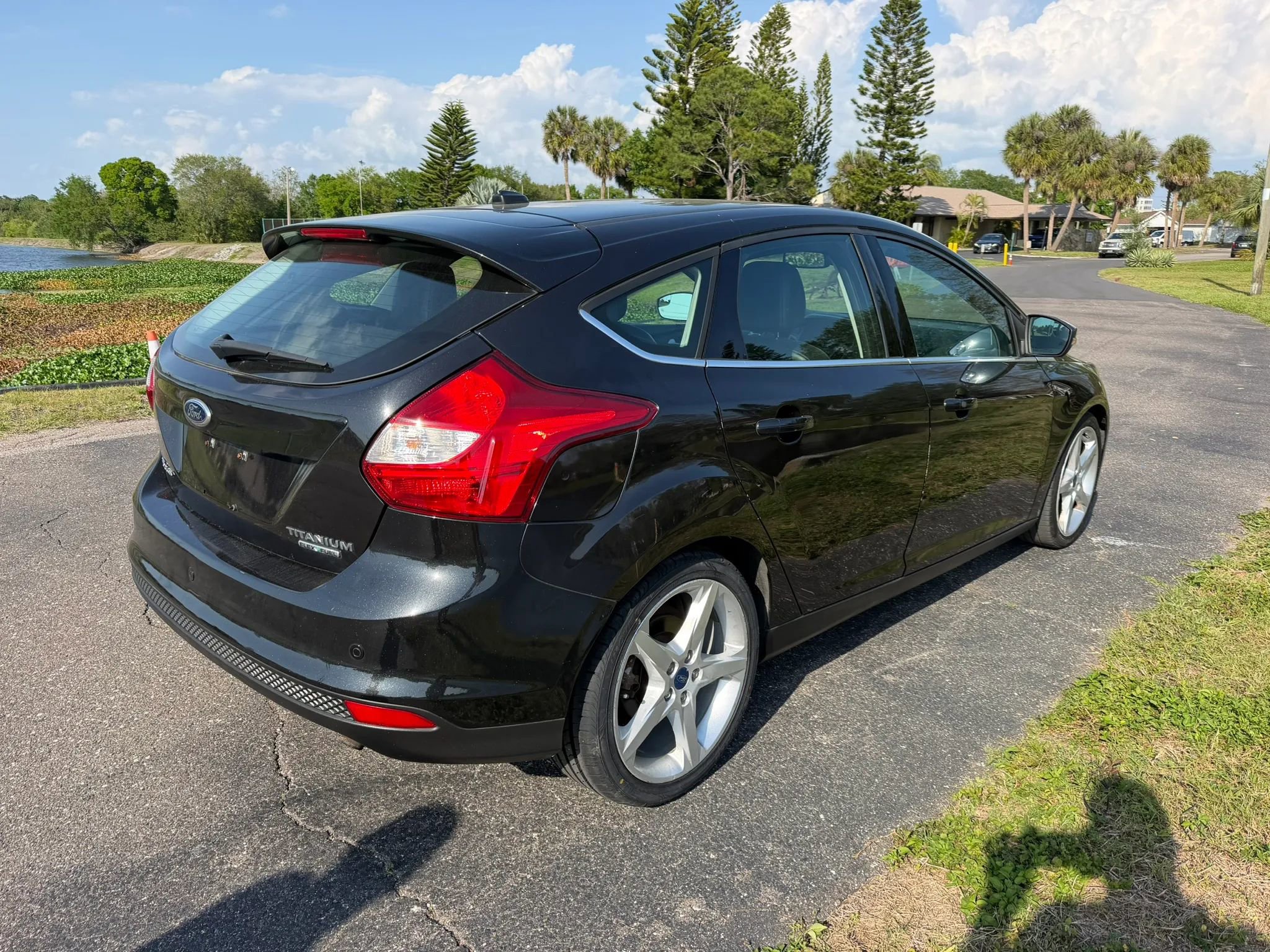 Used 2012 Ford Focus Titanium image 6