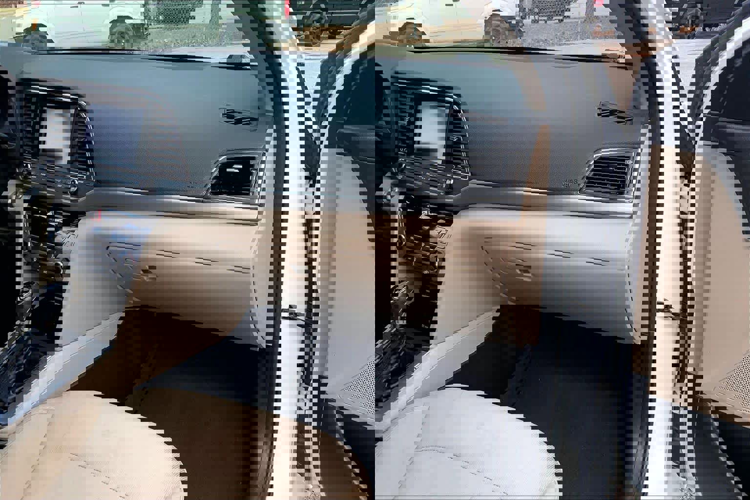 Used 2017 Hyundai Elantra Value Edition w/ Cargo Package image 19