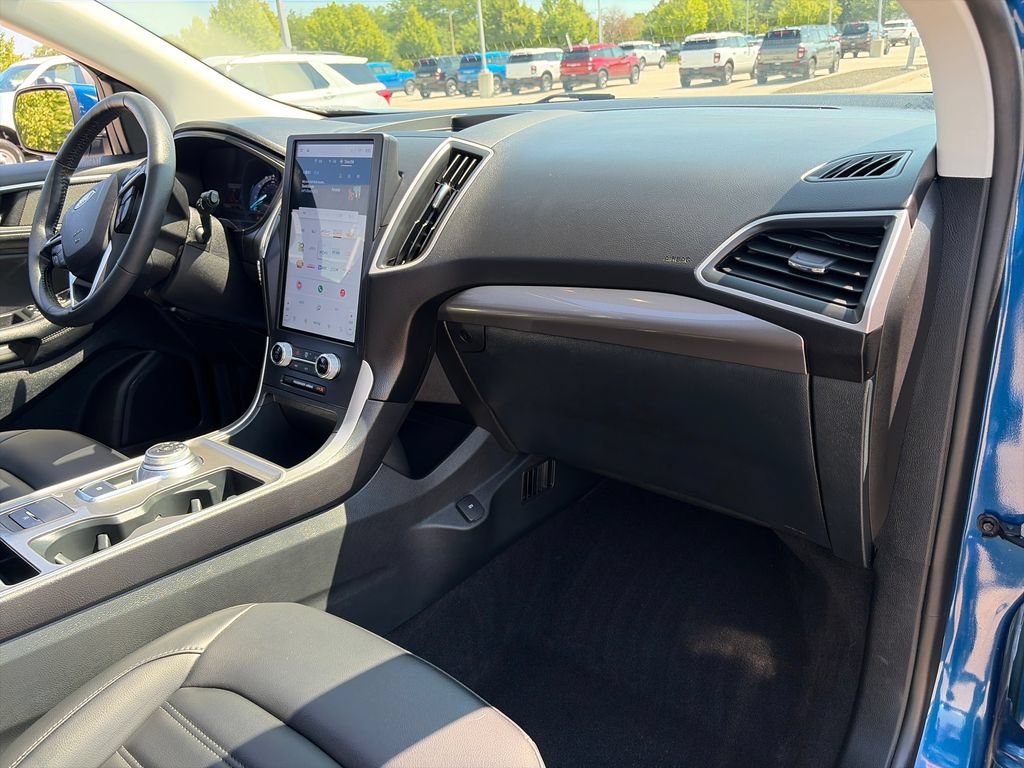 Used 2024 Ford Edge SEL w/ Convenience Package AWD/4WD image 10