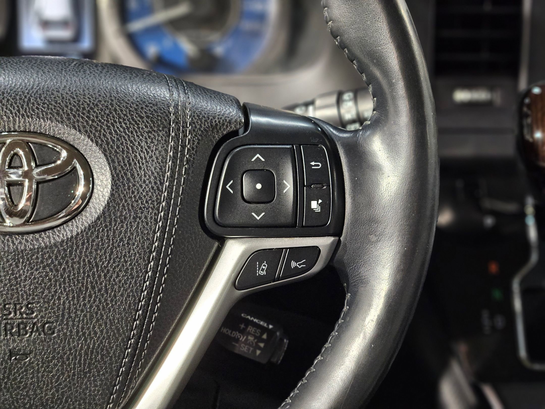 Used 2018 Toyota Sienna Limited image 30