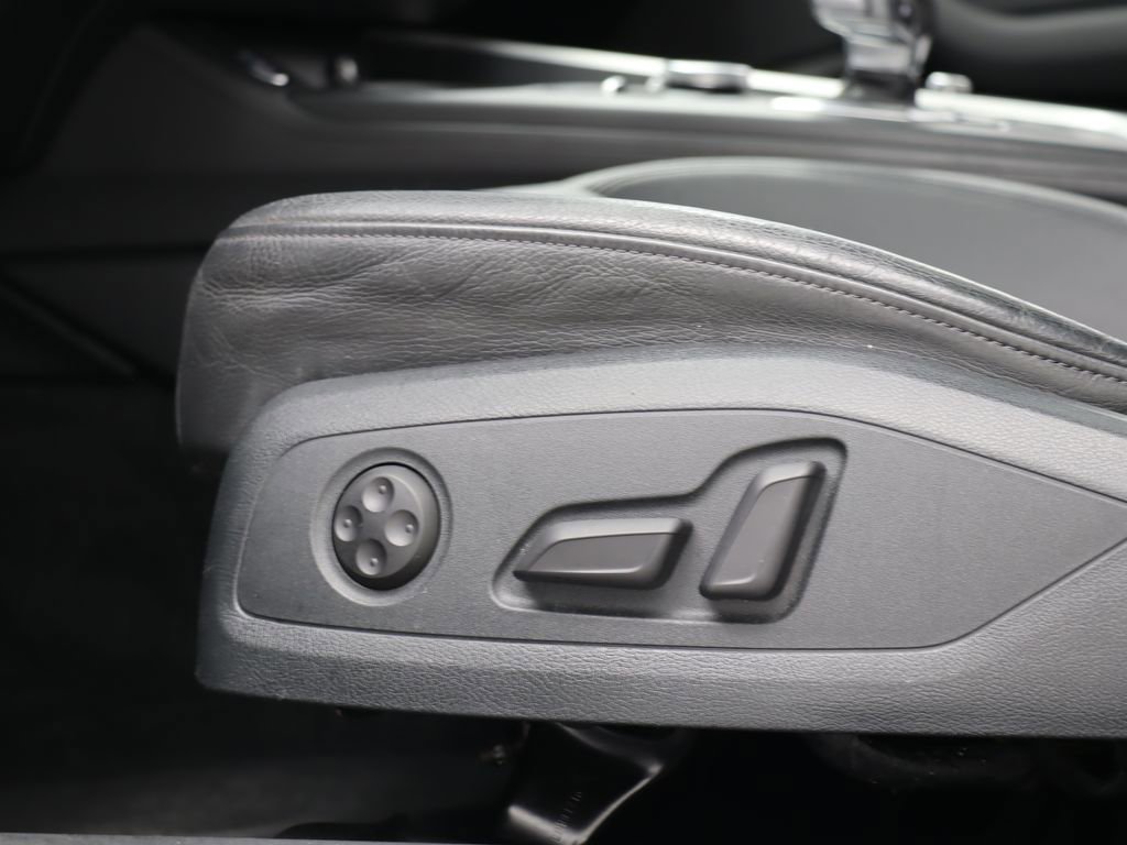 Used 2017 Audi A4 2.0T Ultra Premium FWD image 13