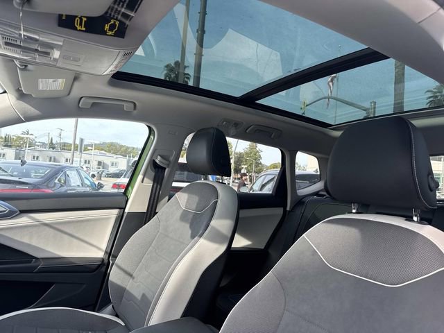 New 2025 Volkswagen Taos SE image 14