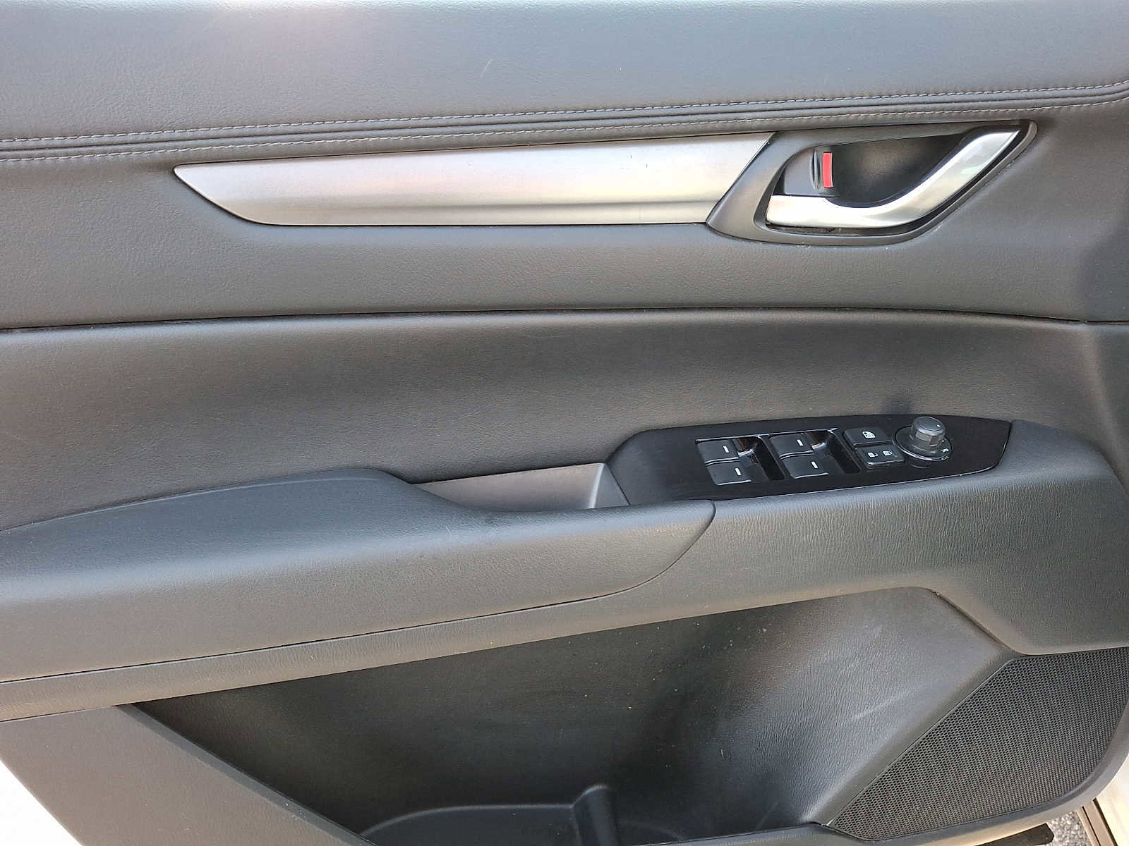 Used 2023 MAZDA CX-5 AWD 2.5 S w/ Select Package image 9
