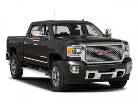 Used 2017 GMC Sierra 2500 Denali w/ Duramax Plus Package image 9