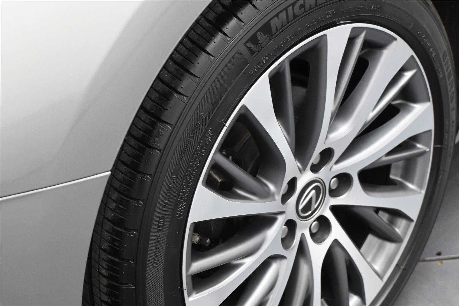 Used 2019 Lexus ES 350 FWD image 14