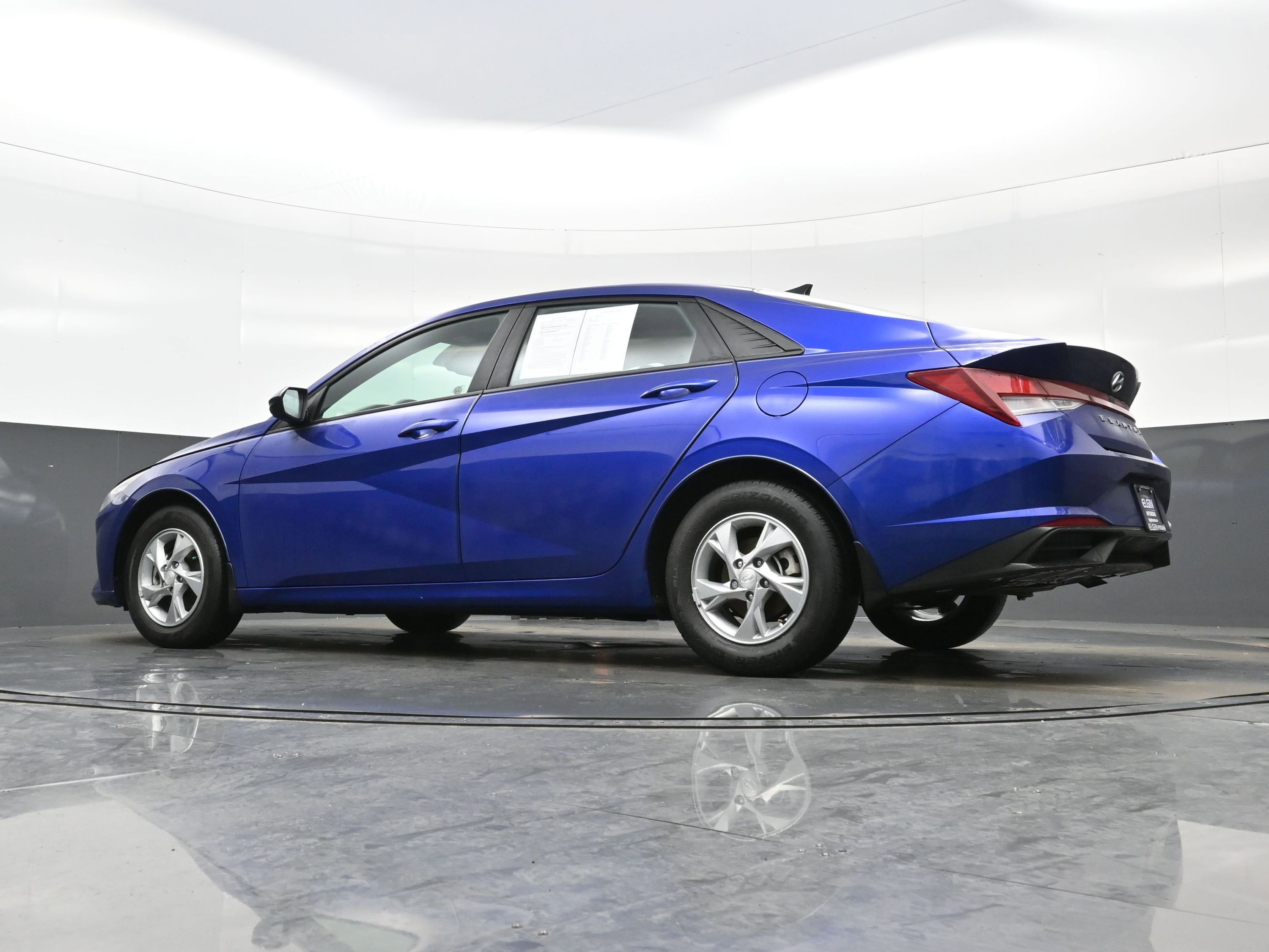 Used 2023 Hyundai Elantra SE image 26