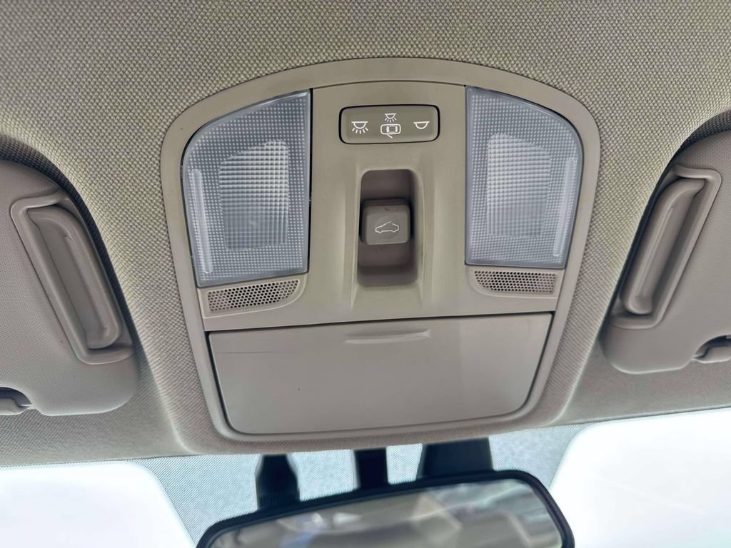 Used 2020 Hyundai Elantra Value Edition FWD image 31